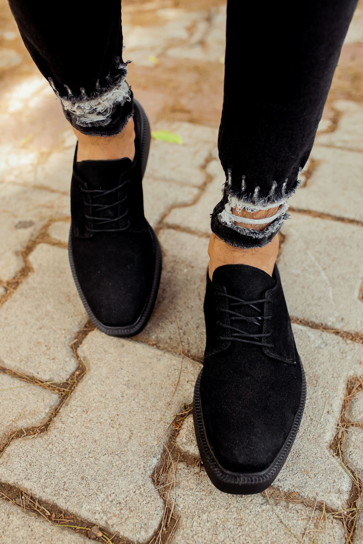 Classic Lace – Schwarz · schwarze Sohle · Velours