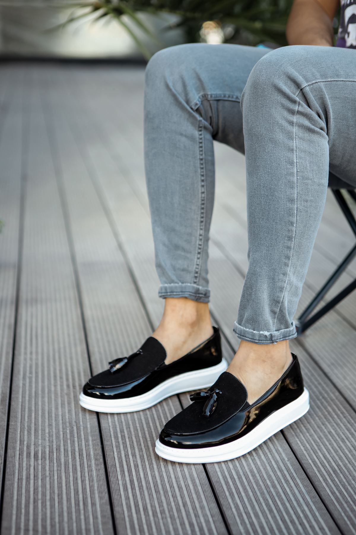 Loafer Verniciata – Schwarz · weiße Sohle