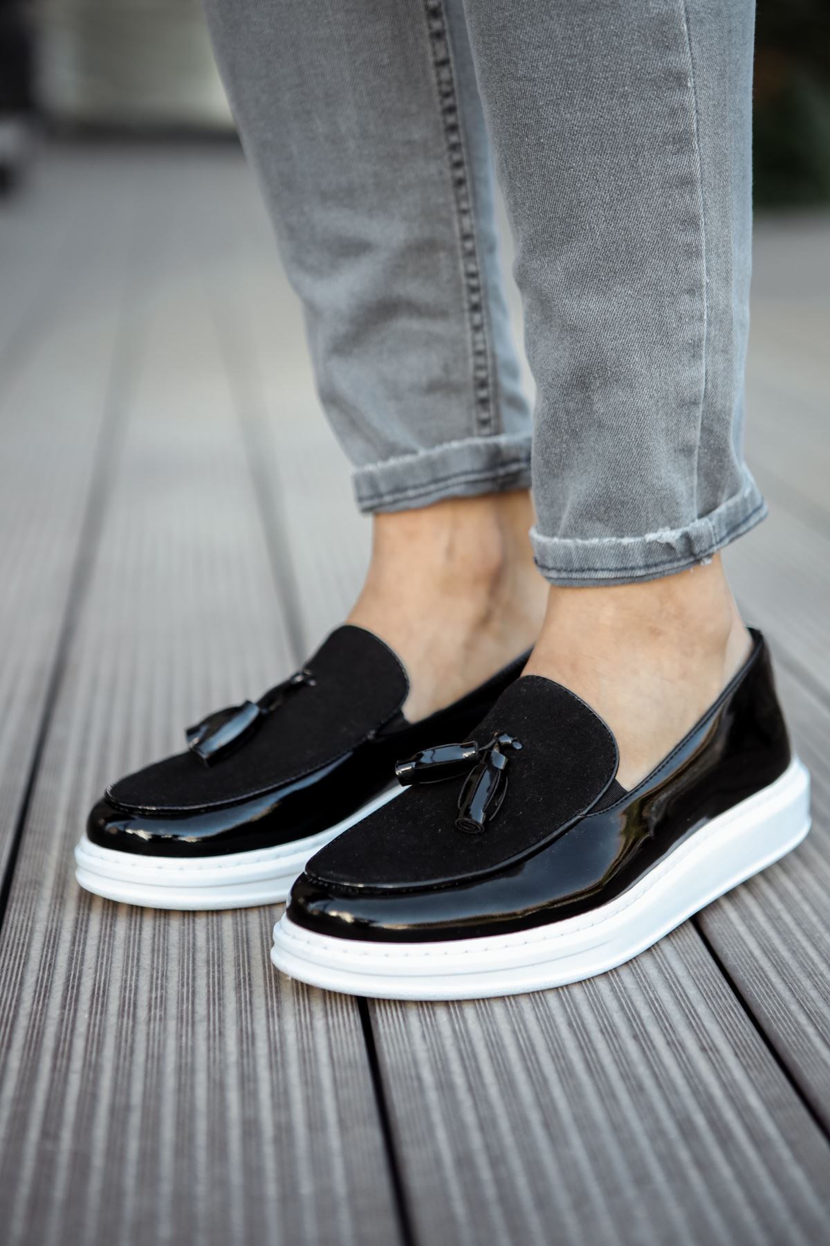 Loafer Verniciata – Schwarz · weiße Sohle