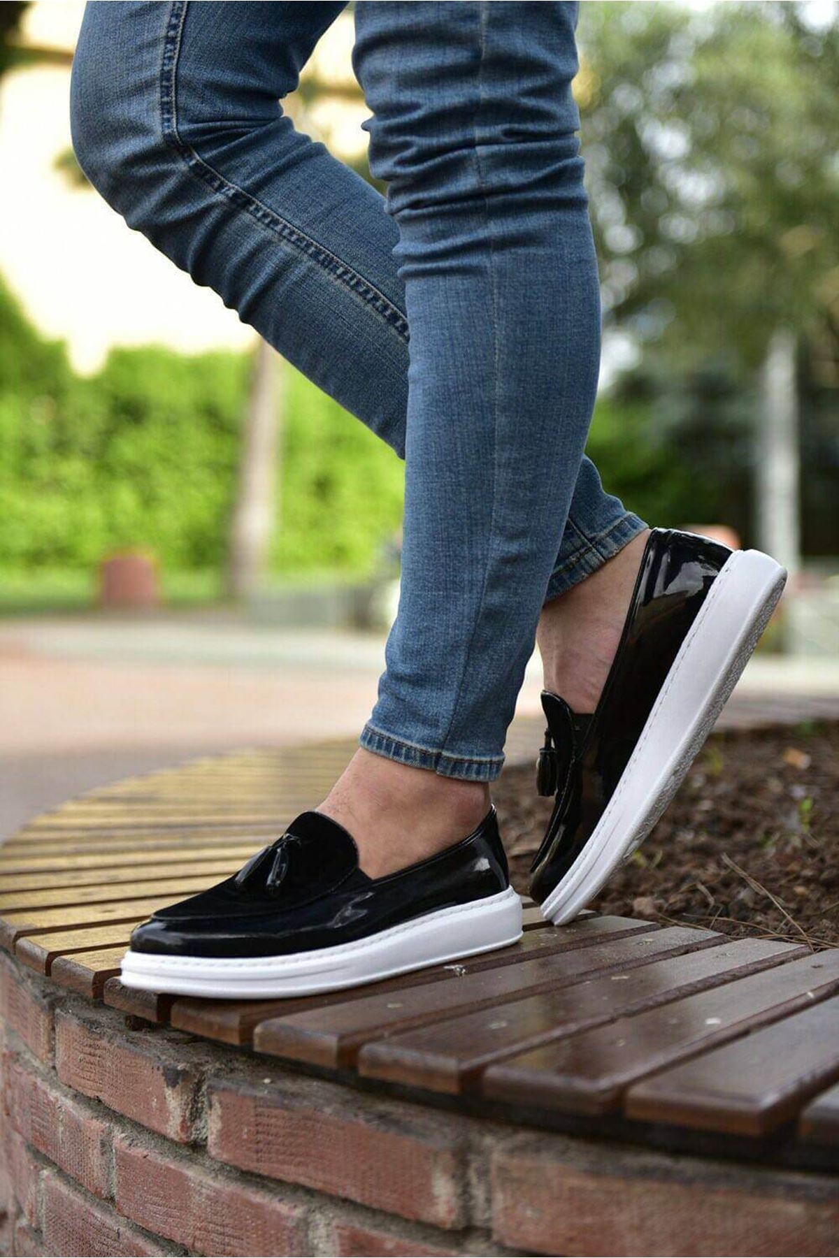 Loafer Verniciata – Schwarz · weiße Sohle