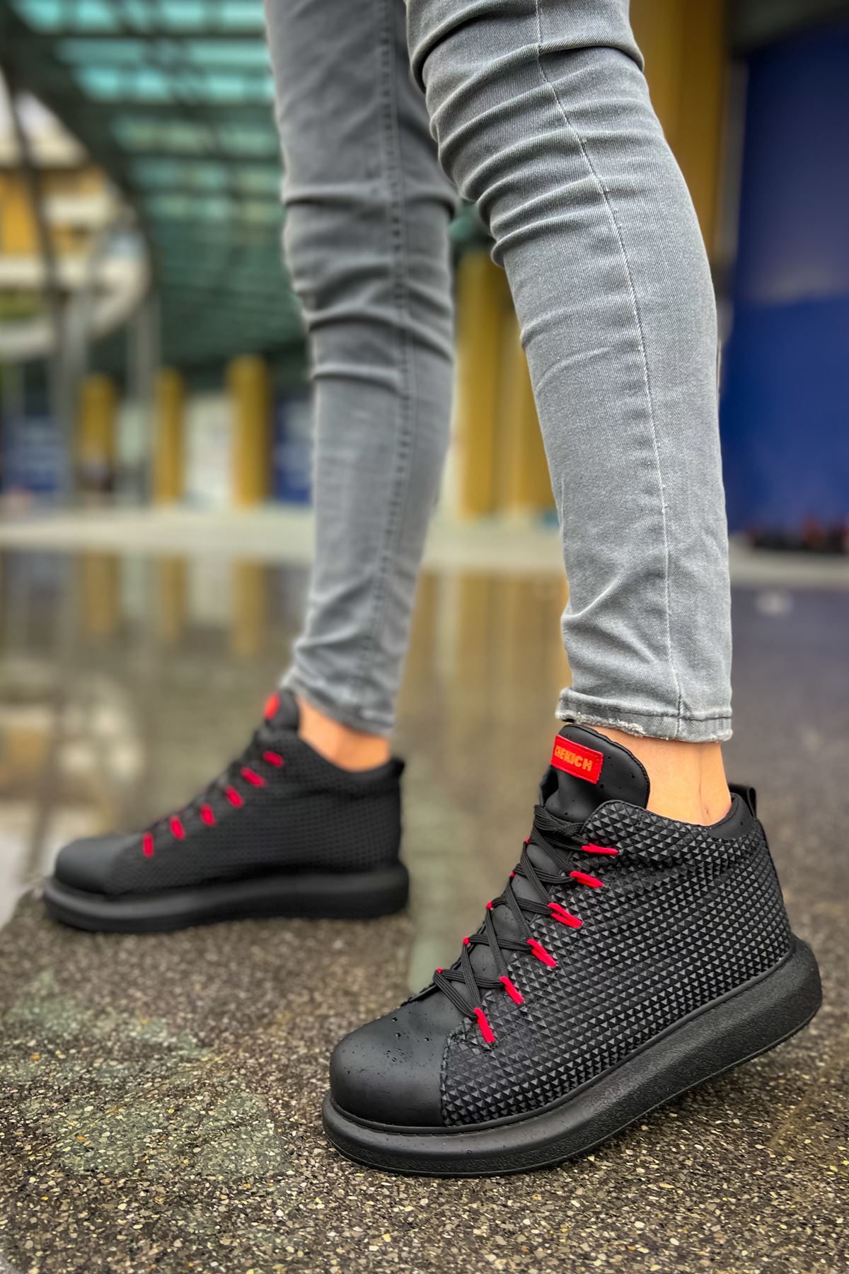 Schwarz/Rot