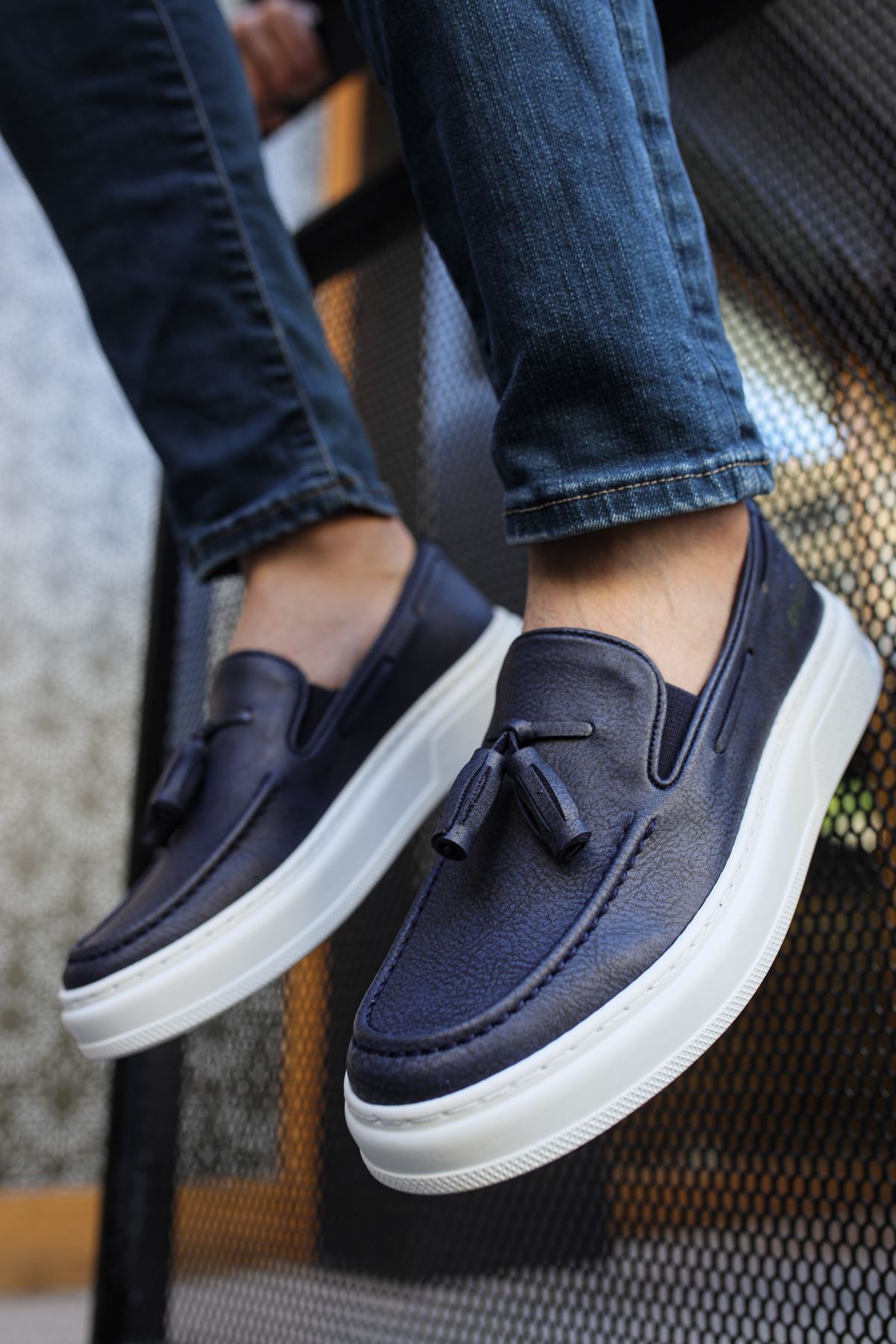 Loafer-X – Navy · weiße Sohle
