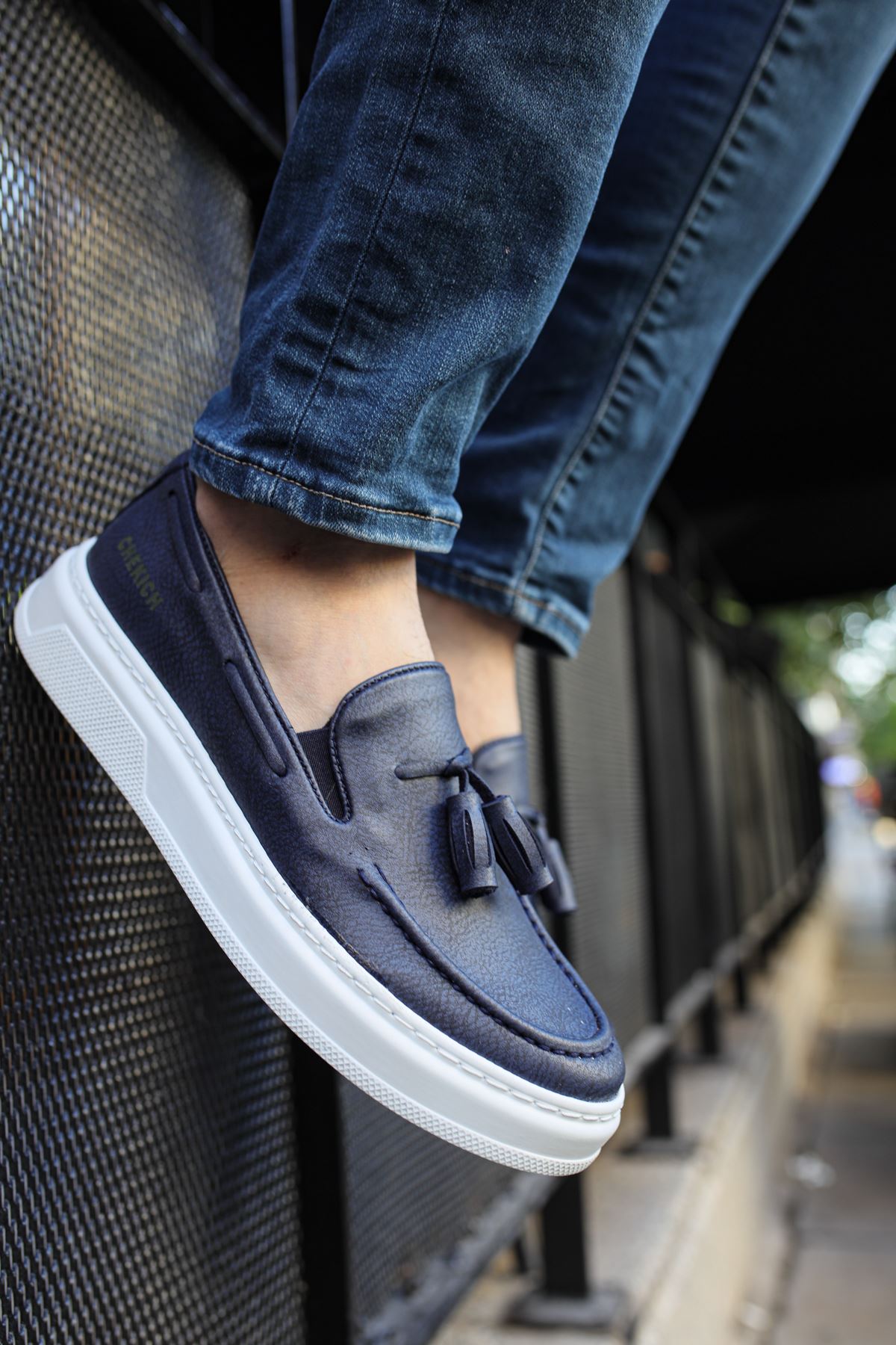 Loafer-X – Navy · weiße Sohle