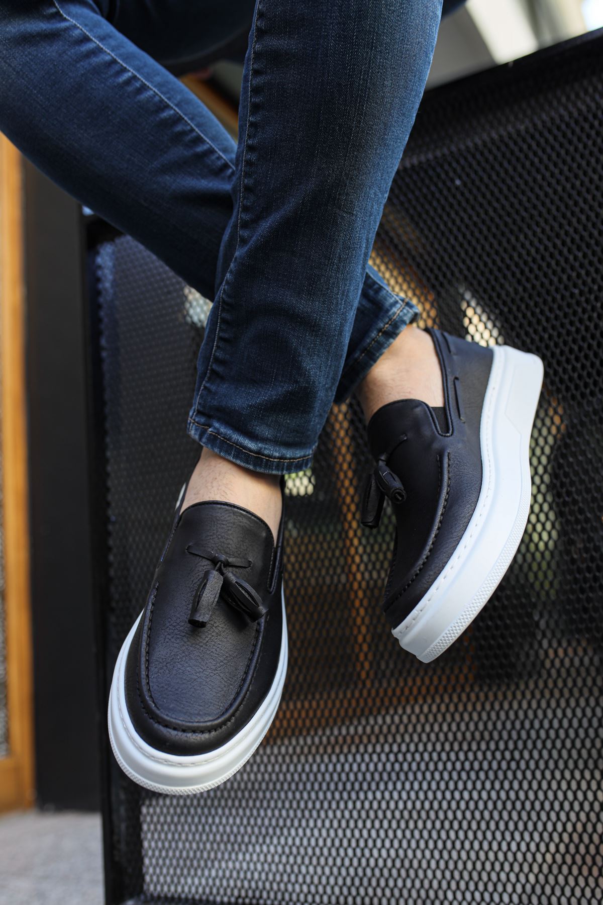 Loafer-X – Schwarz · weiße Sohle