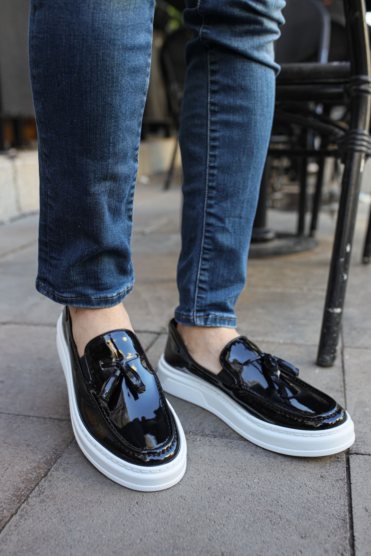 Loafer-X – Schwarz · weiße Sohle · Lack