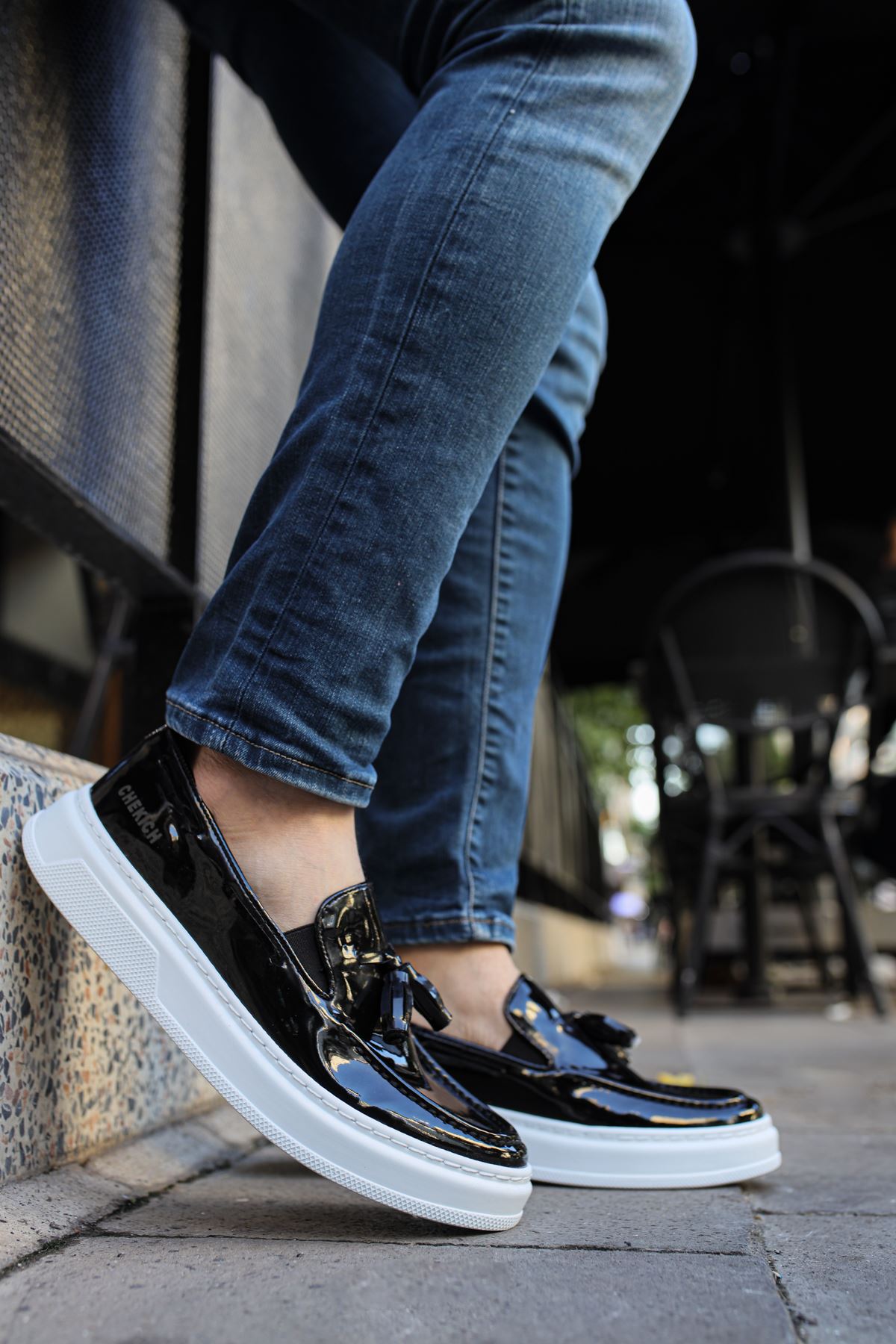 Loafer-X – Schwarz · weiße Sohle · Lack