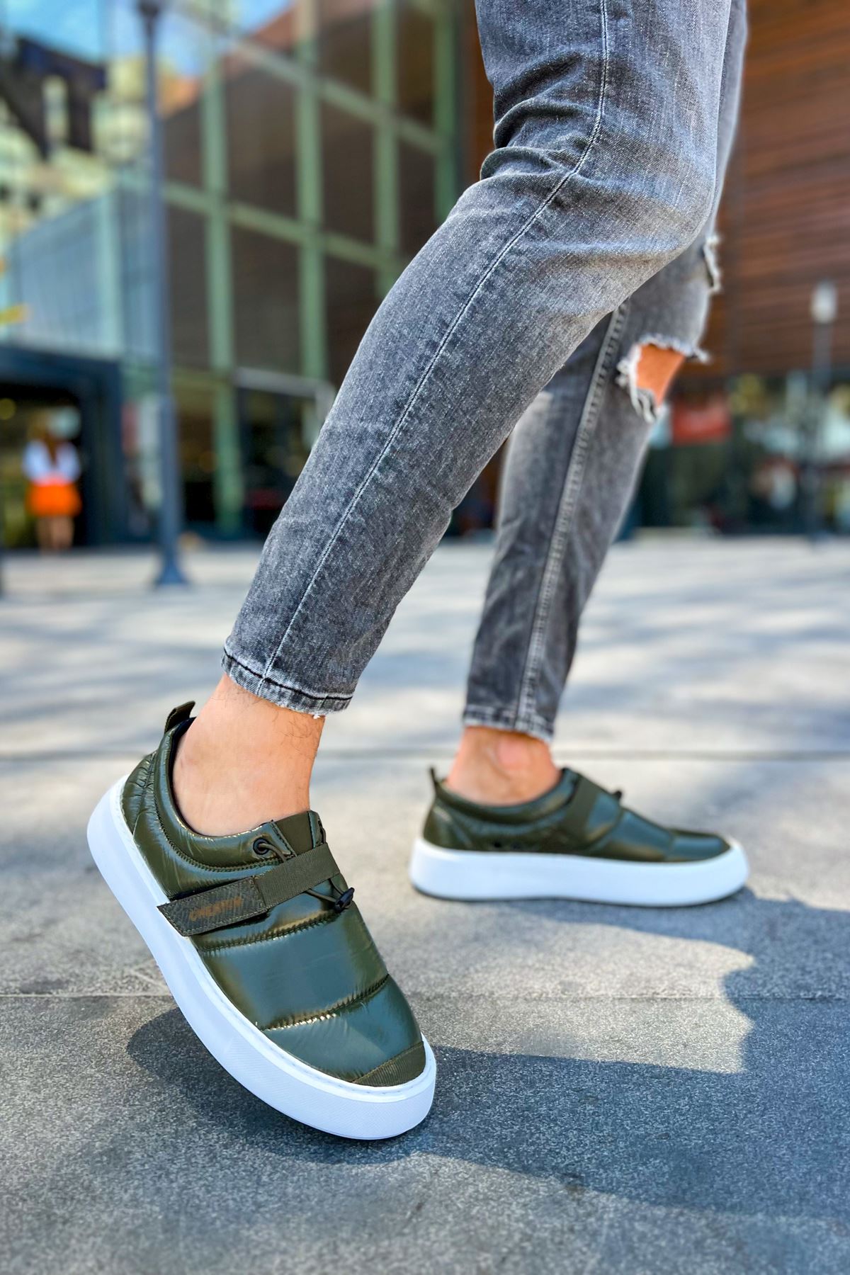 Parachute – Khaki
