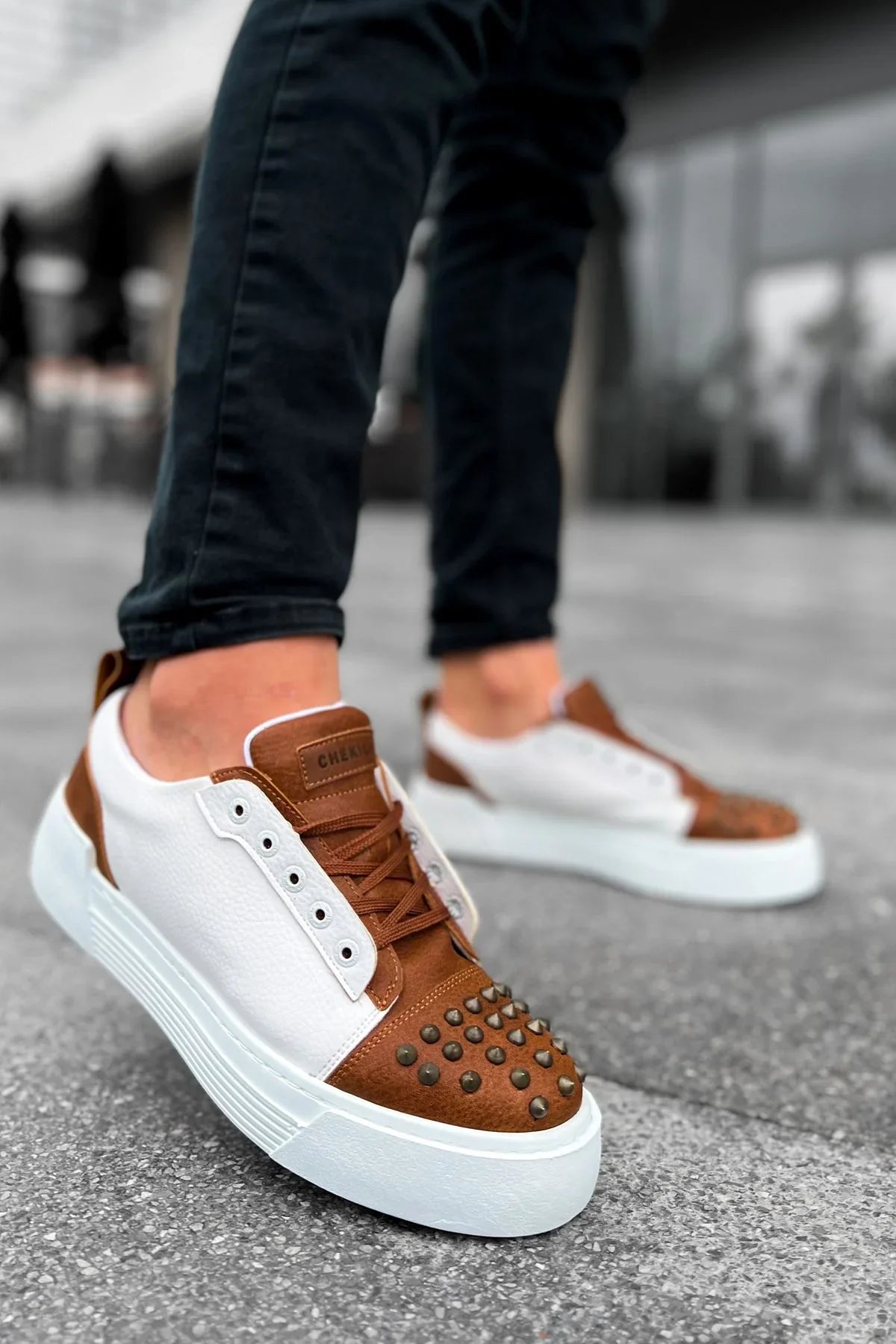 Thorn – Cognac/Weiß