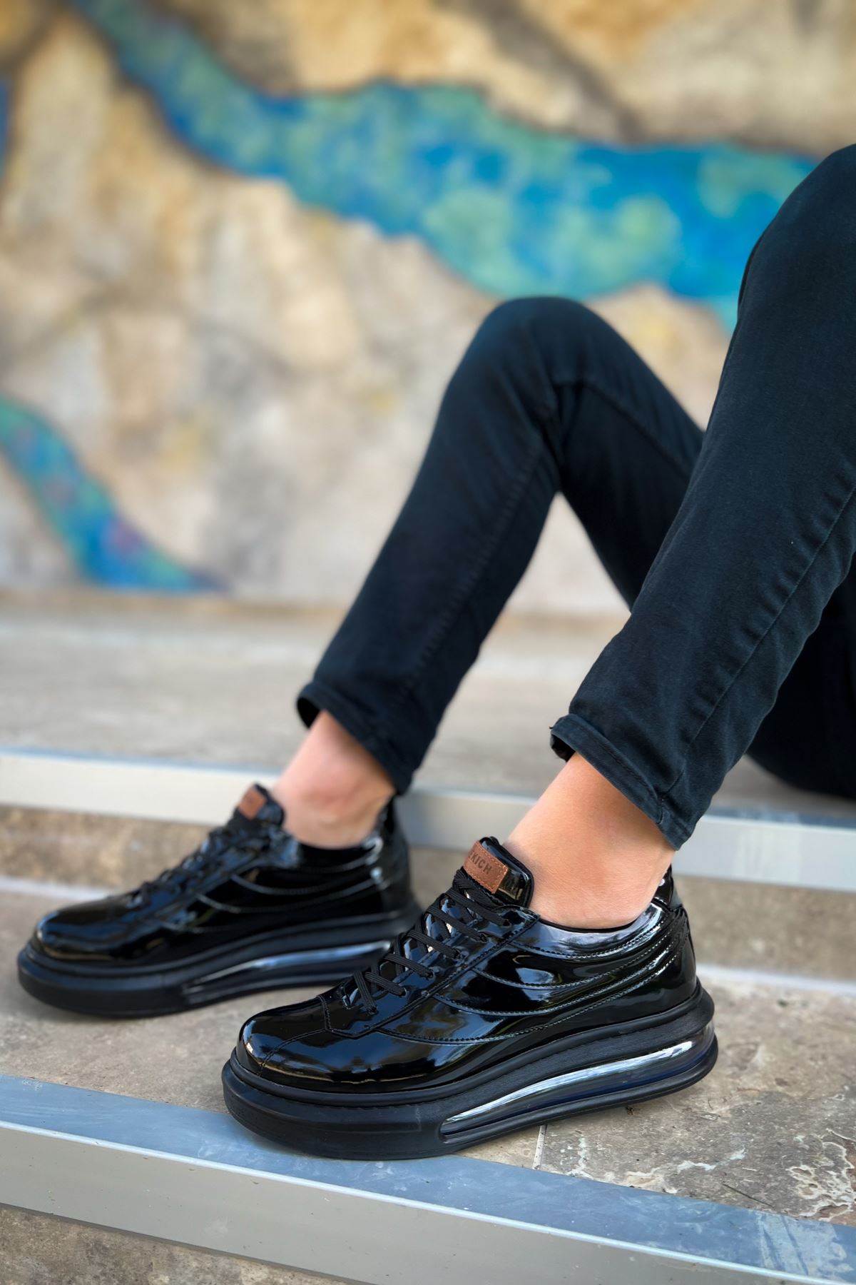 Ariaso – Schwarz · schwarze Sohle · Lack