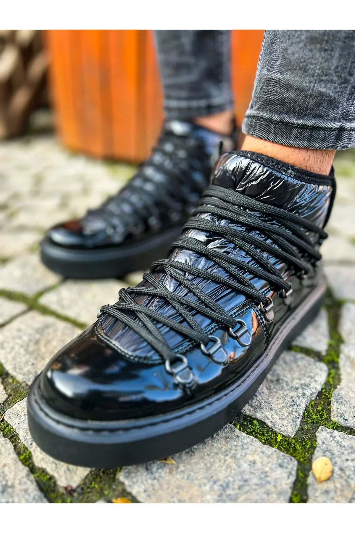 Schwarz