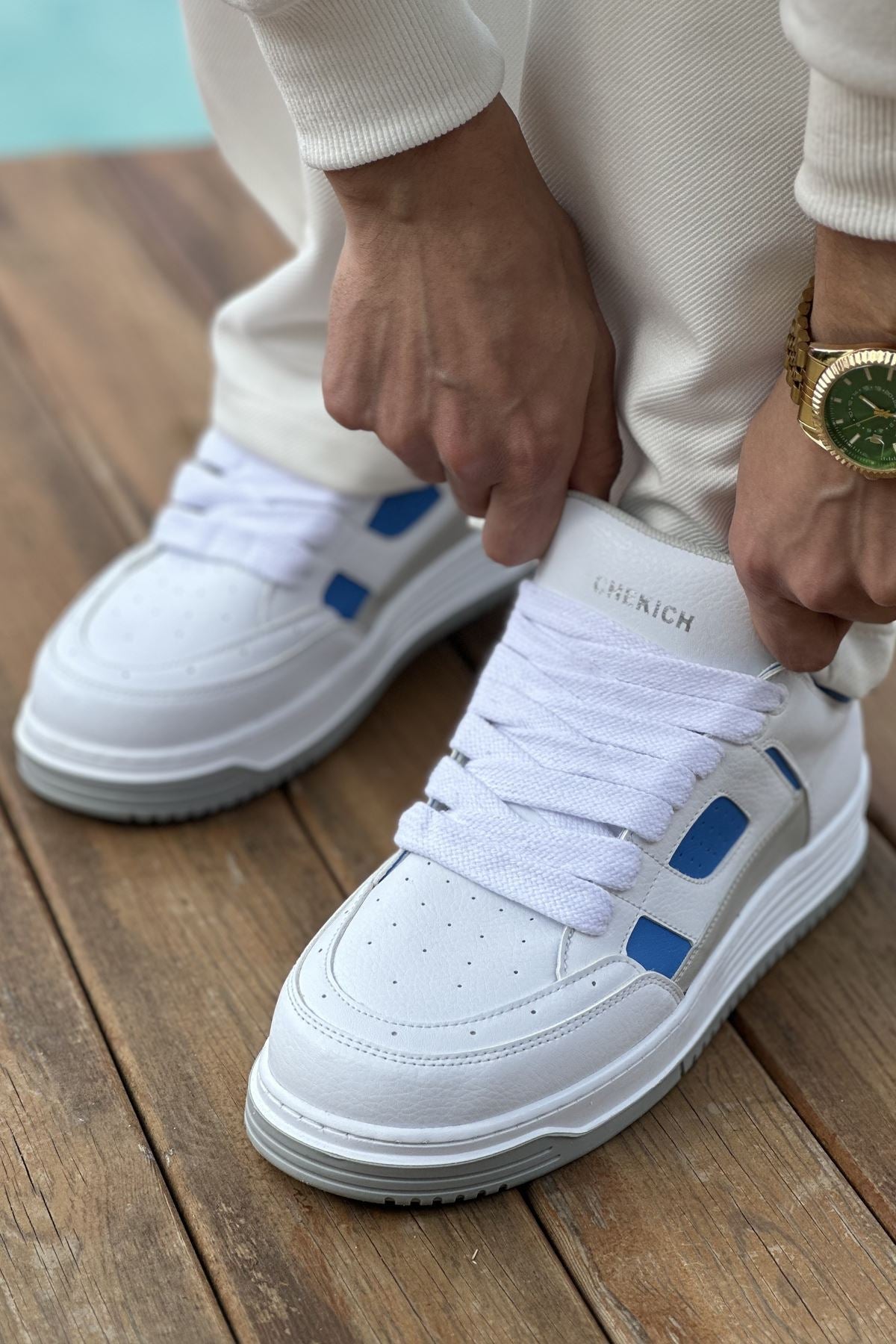 Avax – Weiß/Blau