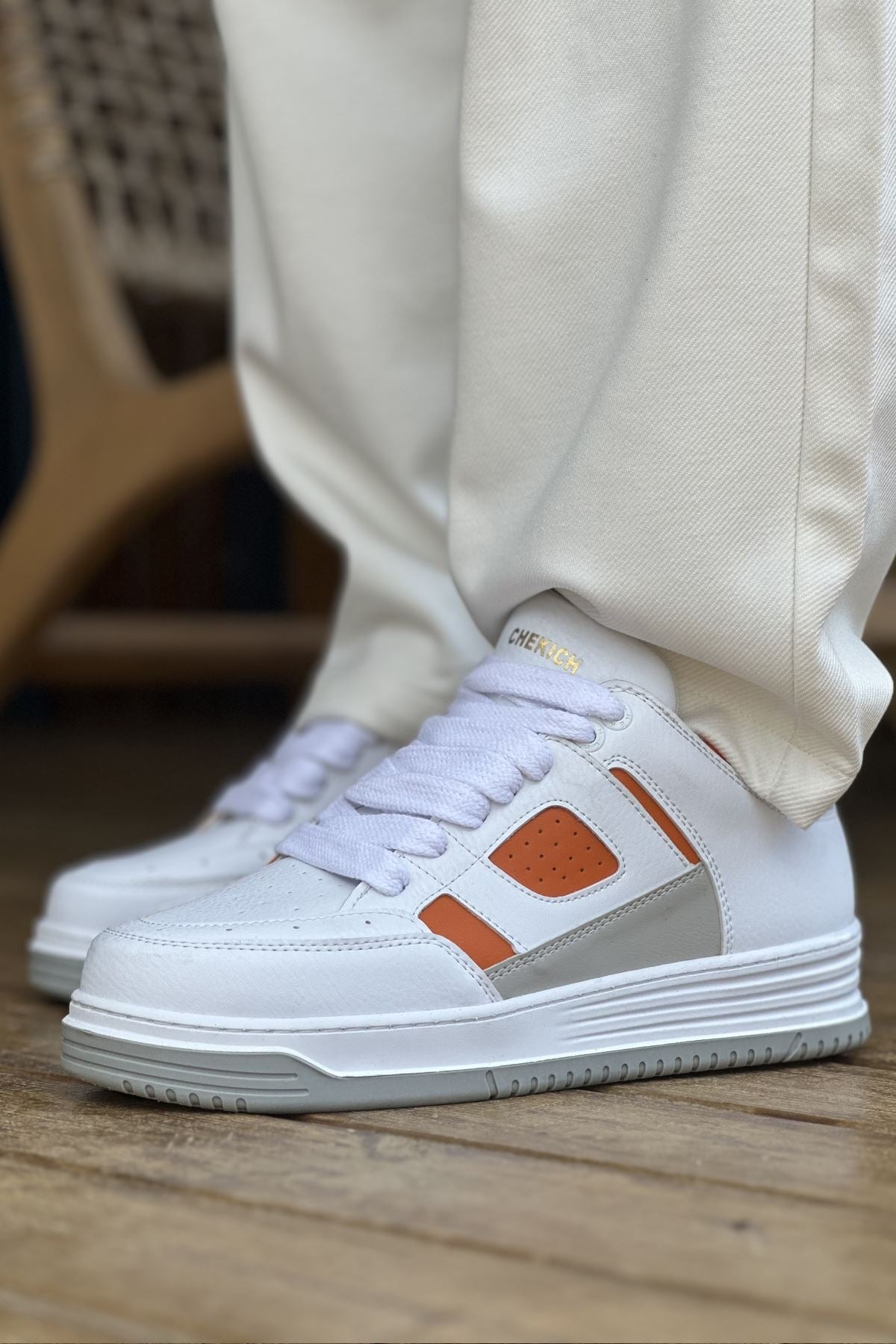 Avax – Weiß/Orange