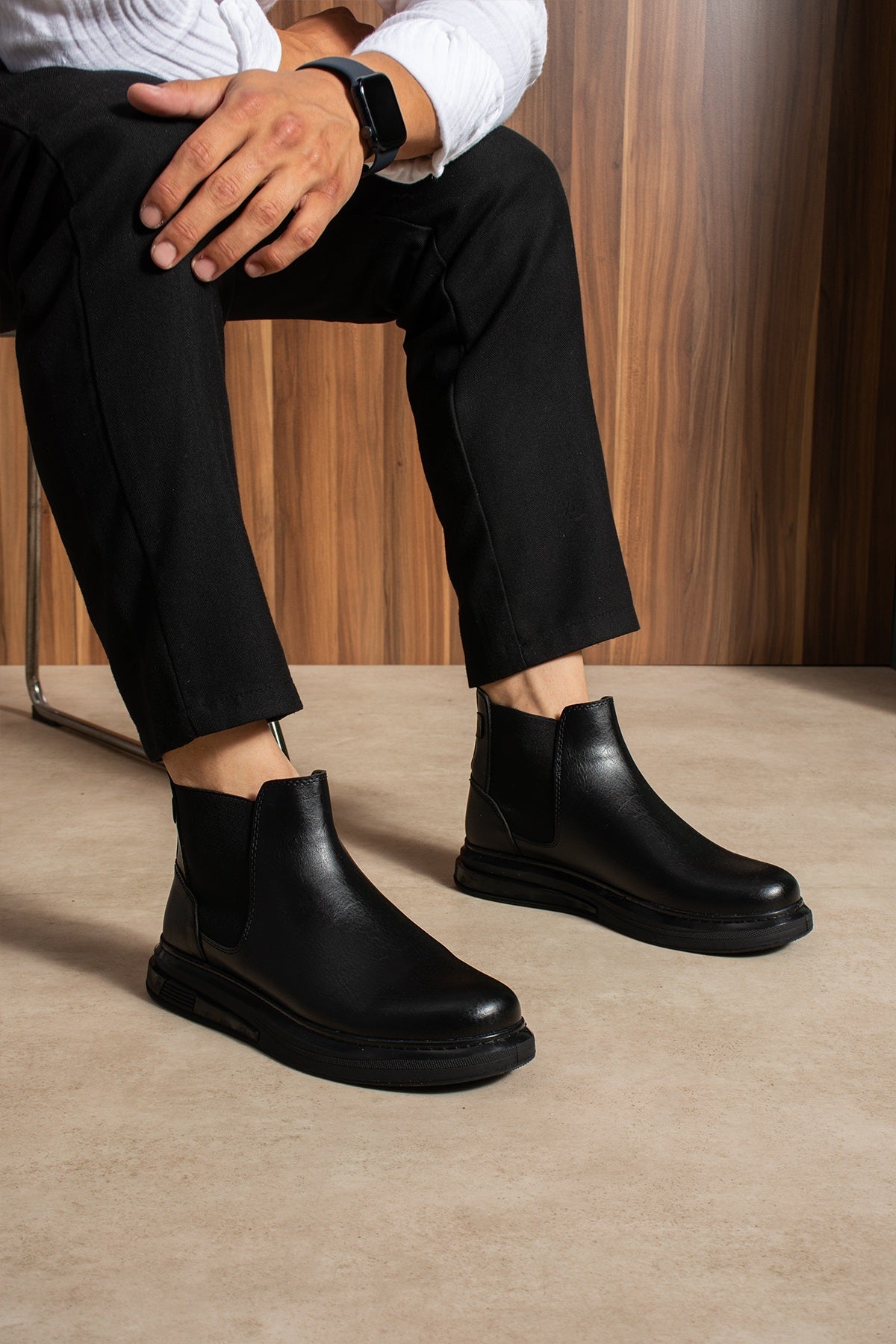 Harmany 2469 – Schwarz