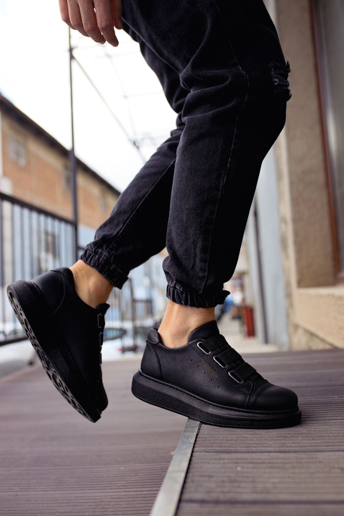 Mirror Non – Schwarz · schwarze Sohle
