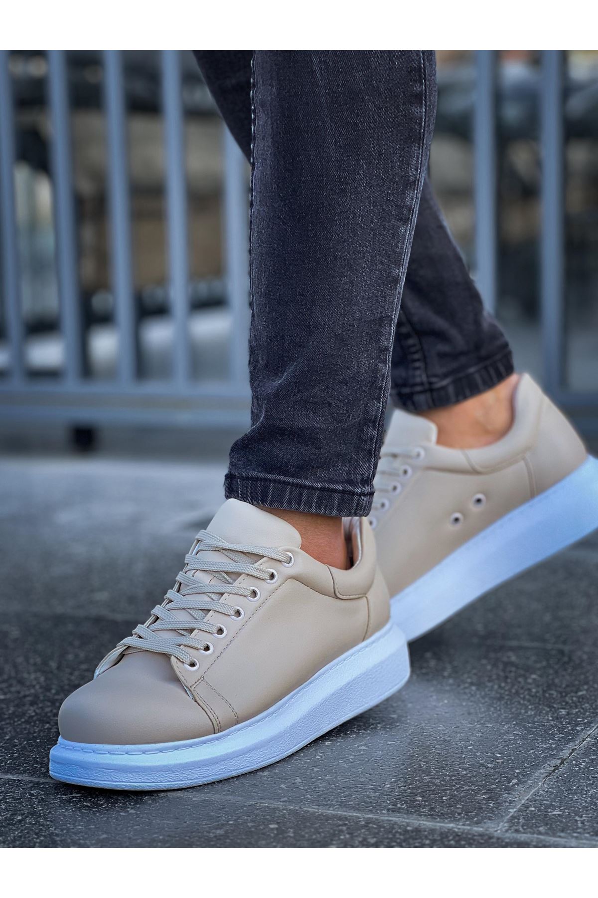 Estrella – Beige · weiße Sohle