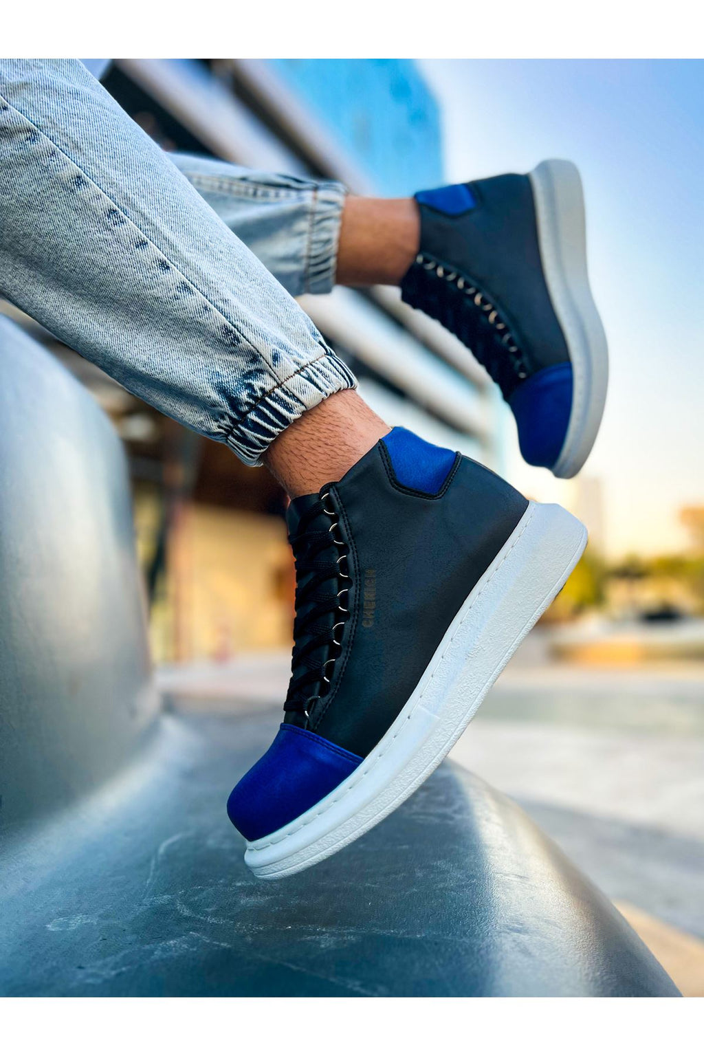 Schwarz/Royalblau