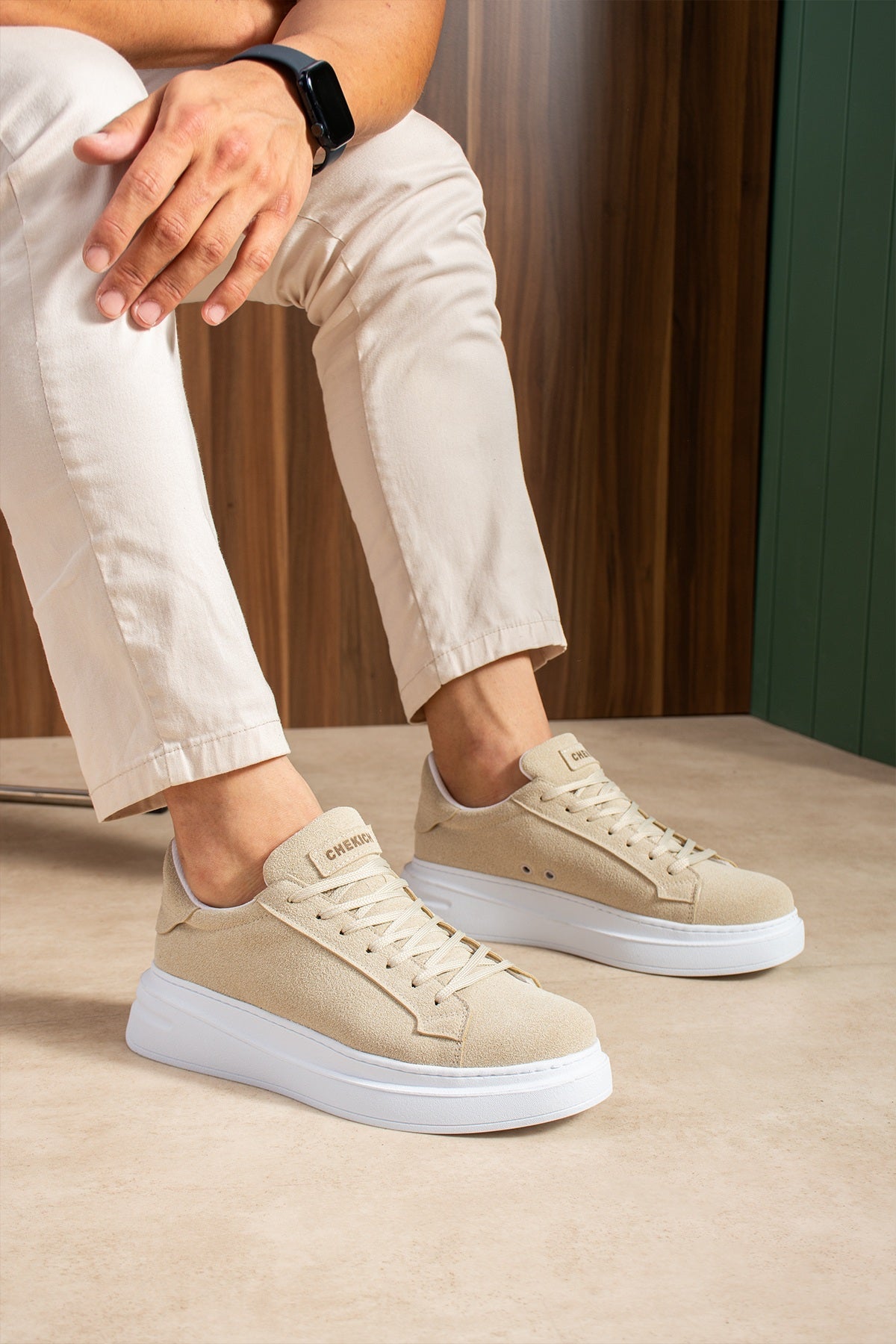 Luxen – Beige