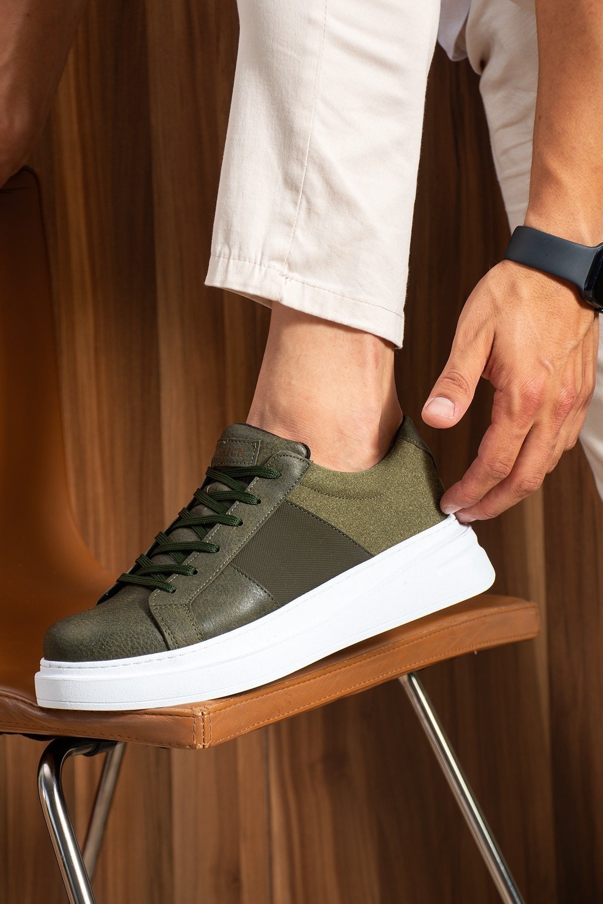 Veloura – Khaki
