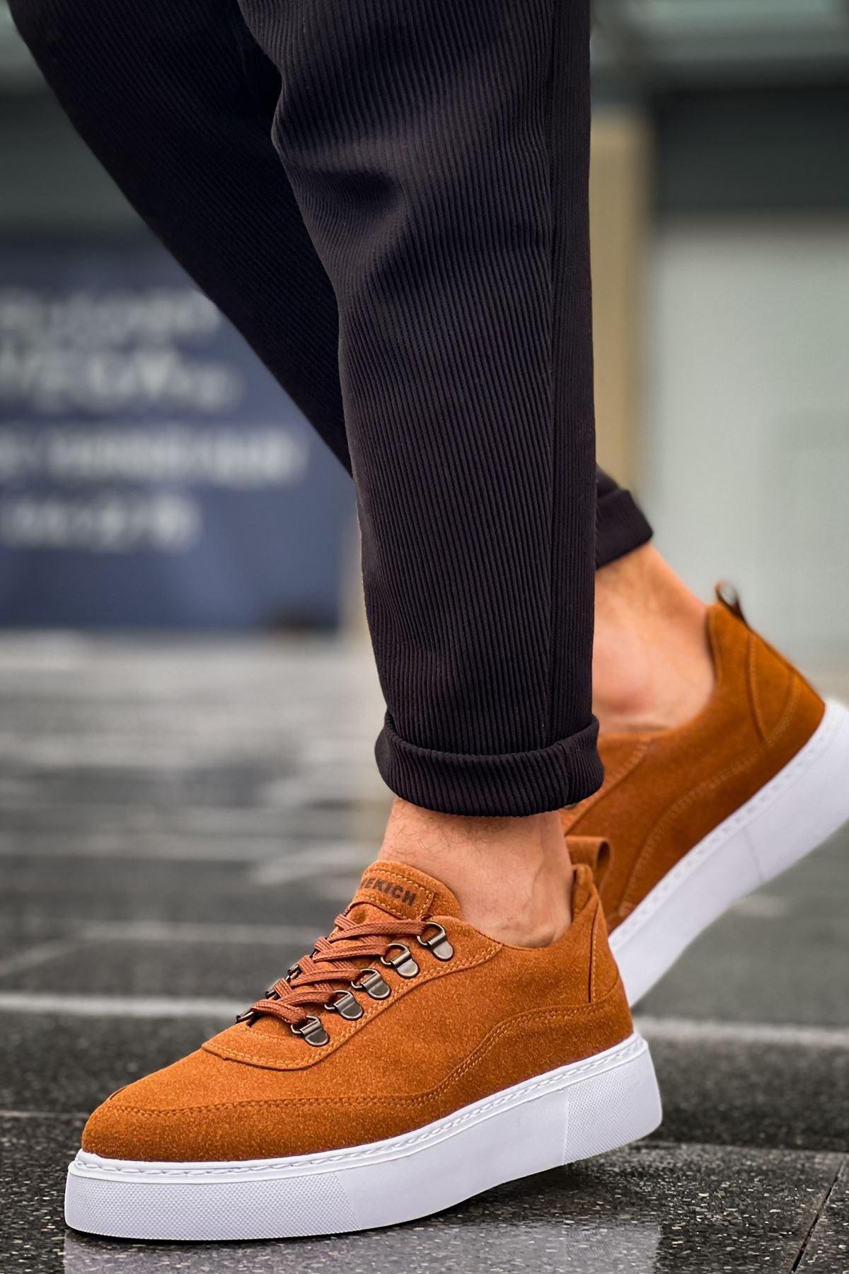 Stamina – Cognac · weiße Sohle