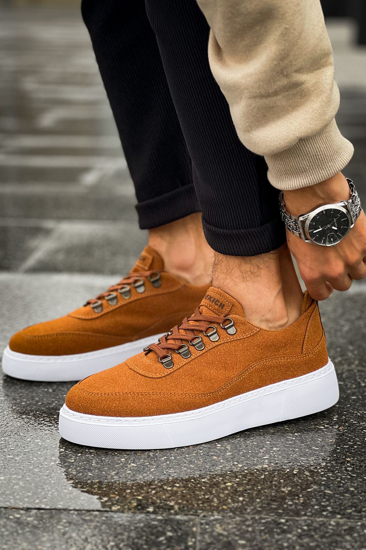 Stamina – Cognac · weiße Sohle