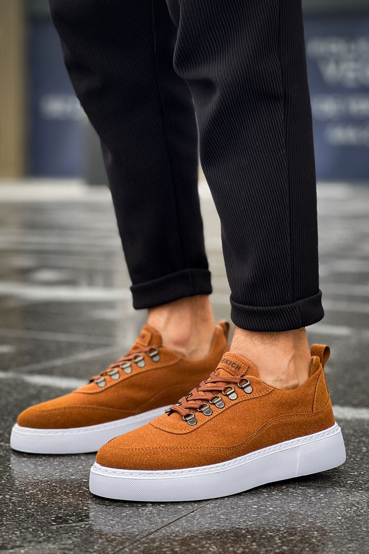 Stamina – Cognac · weiße Sohle