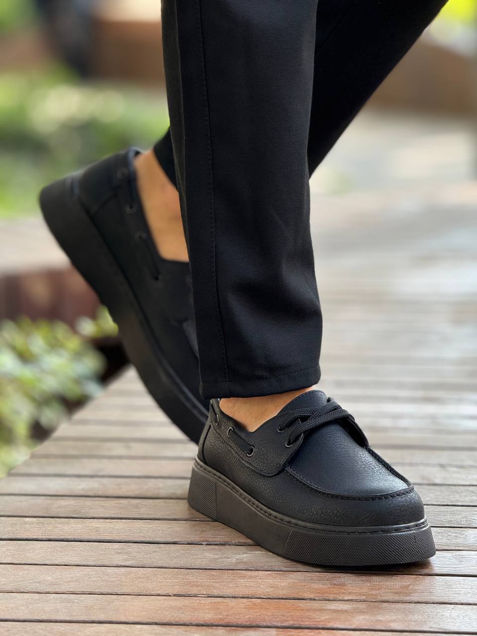 Torrini – Schwarz · schwarze Sohle