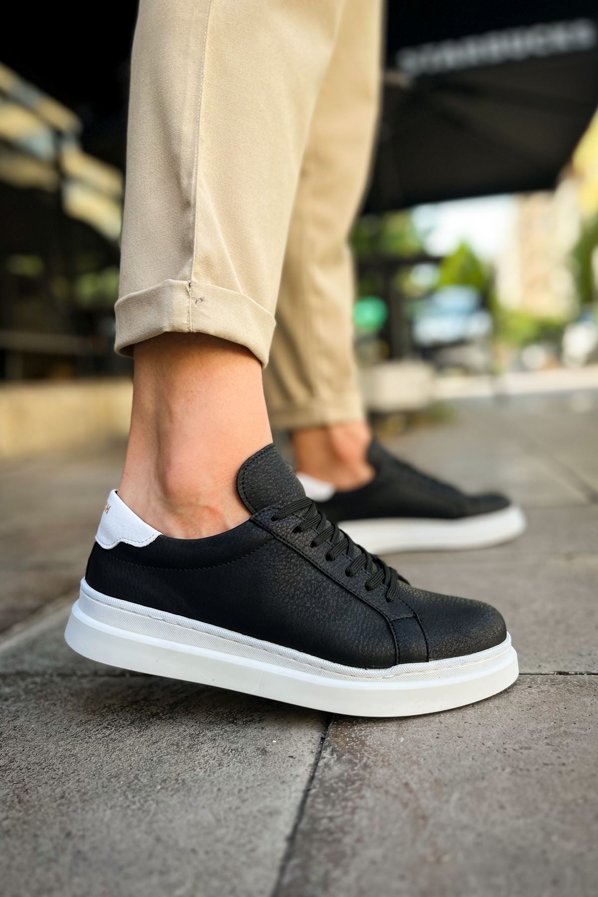 Santoni – Schwarz/Weiß